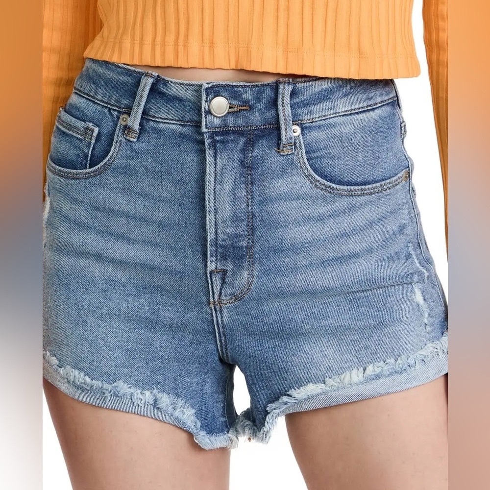 Good American Good Curve Shorts